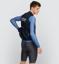 Load image into Gallery viewer, Core / Men's Classic Gilet - NAVY