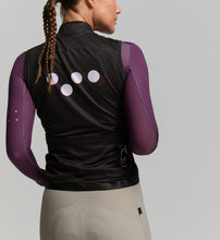 Load image into Gallery viewer, Core / Women's Classic Gilet - BLACK