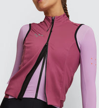 Load image into Gallery viewer, Essentials / Women&#39;s Thermal Gilet - ROSE
