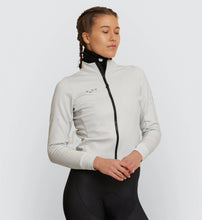 Load image into Gallery viewer, Essentials / Women&#39;s Thermal Jacket - CHALK
