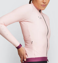 Load image into Gallery viewer, Essentials / Women&#39;s Thermal LS Jersey - PUTTY

