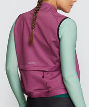 Load image into Gallery viewer, Essentials / Women&#39;s Thermal Gilet - MULBERRY
