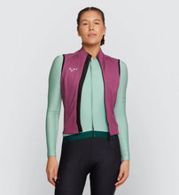 Load image into Gallery viewer, Essentials / Women&#39;s Thermal Gilet - MULBERRY
