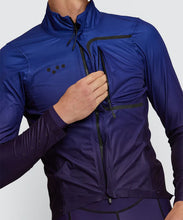 Load image into Gallery viewer, PRO / Men&#39;s Deflect Jacket - Flow State Carbon
