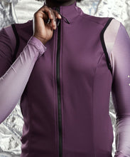 Load image into Gallery viewer, Elevate / Women&#39;s Elements Gilet - Aubergine
